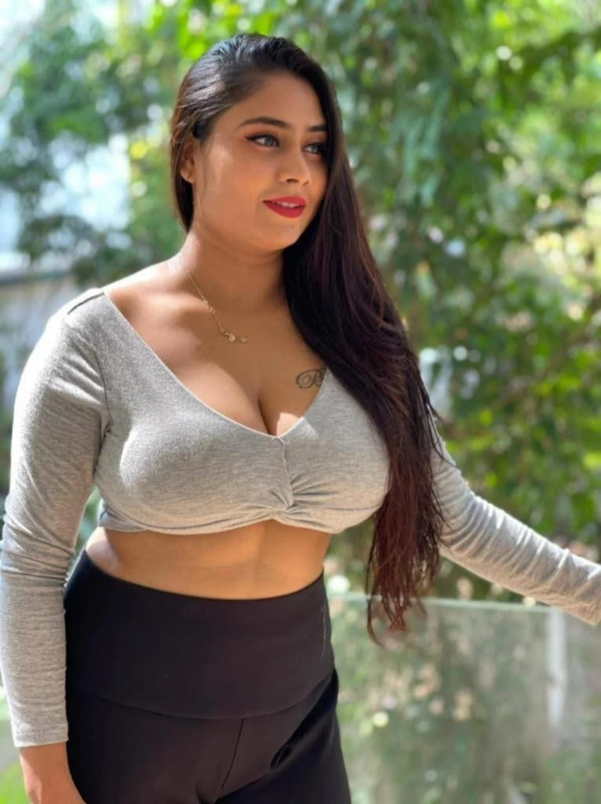 Direct Payment in Star Hotel Hifi Model – Indian escort in Chennai — 1 / 4