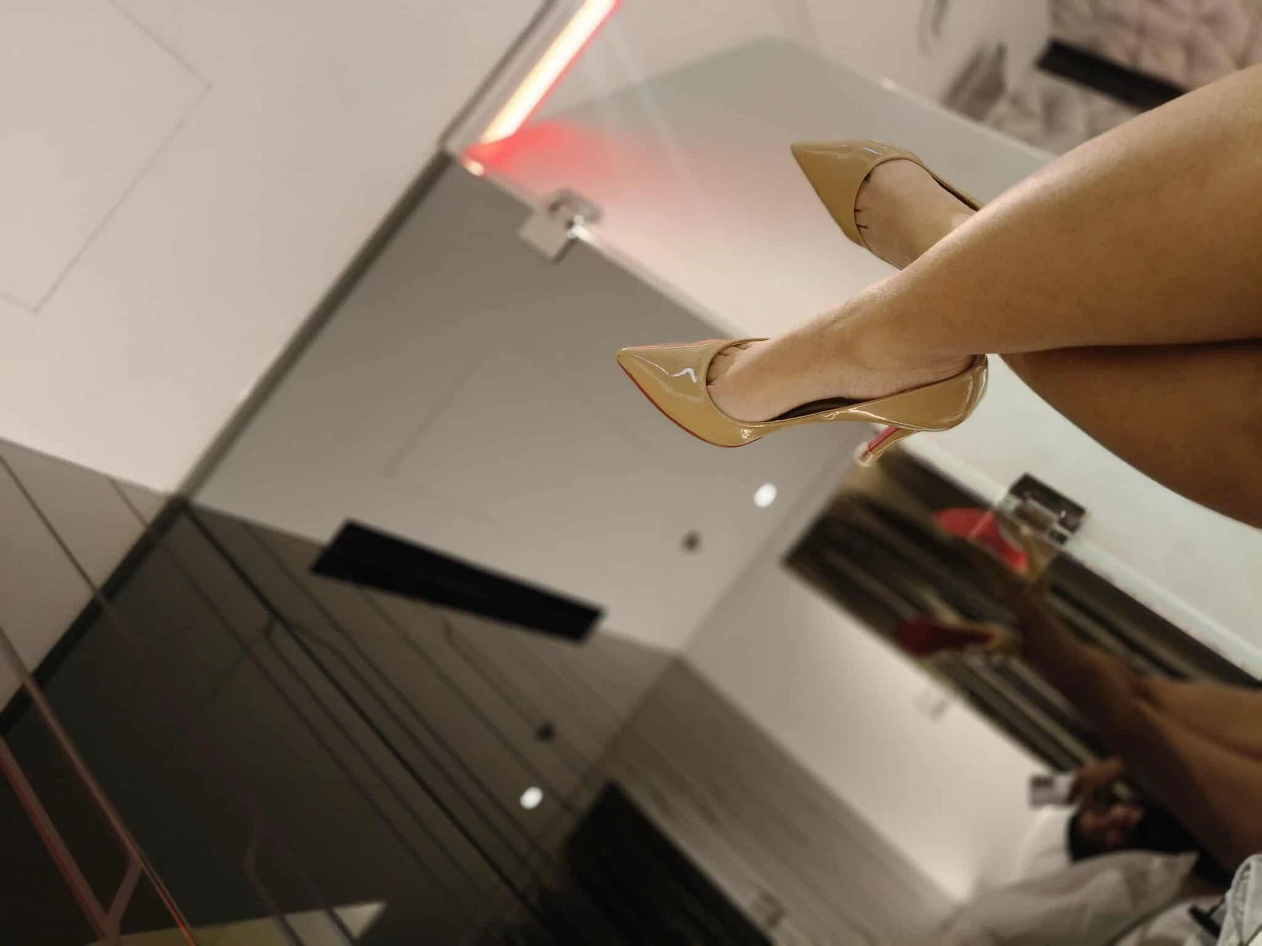 Arabella – Malaysian escort in Hong Kong — 7 / 8
