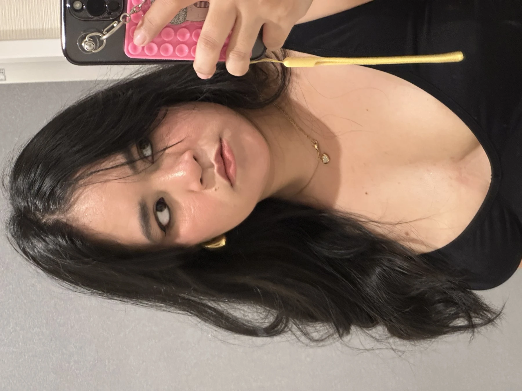 Sunshine – Filipino escort in Hong Kong — 8 / 10