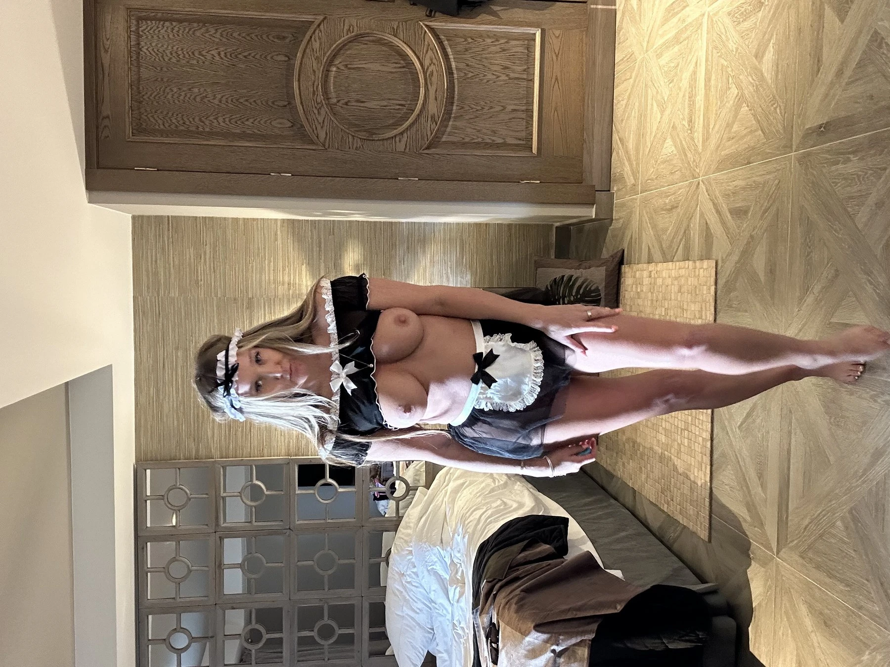 Ellie British – British escort in Hong Kong — 8 / 30