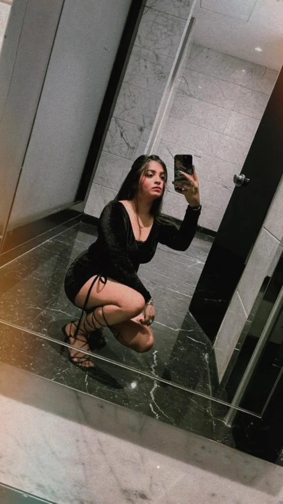 Riya Independent Model – Indian escort in Bangalore — 3 / 8