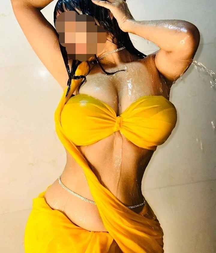 Indigo Airhostess. Real Meet. Cam – Indian escort in Bangalore — 6 / 30