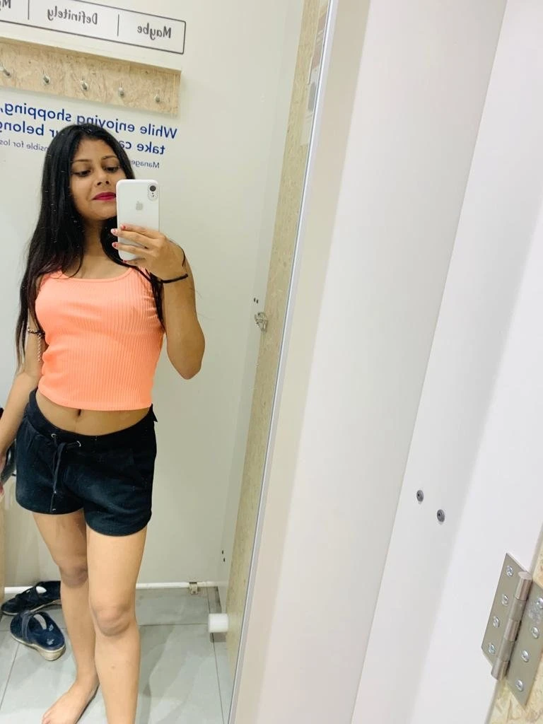 Ruchi Singh – Indian escort in Bangalore — 5 / 7