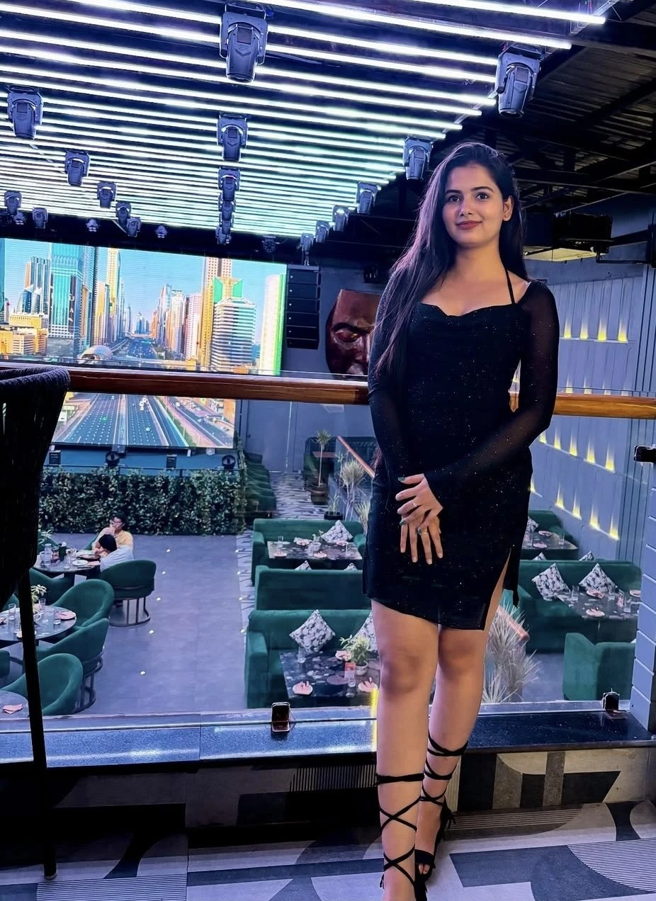 Disha – escort in Ahmedabad — 2 / 3