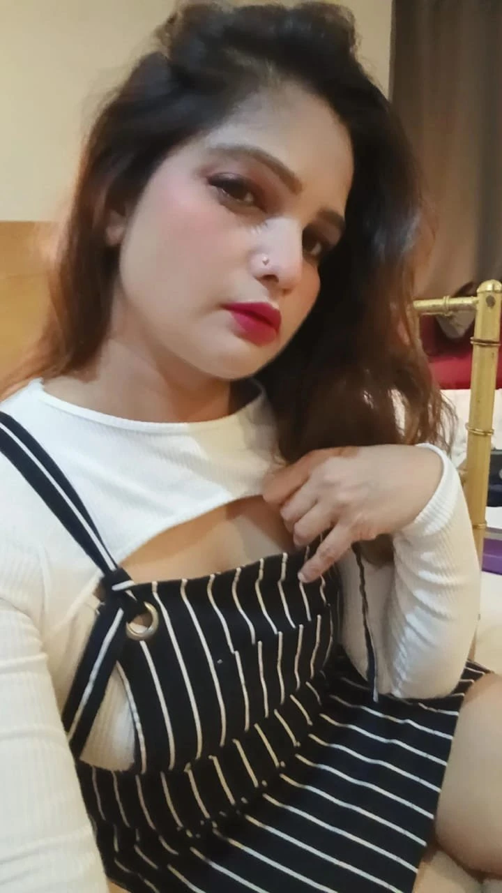Jasmeen – Indian escort in Chandigarh — 3 / 8