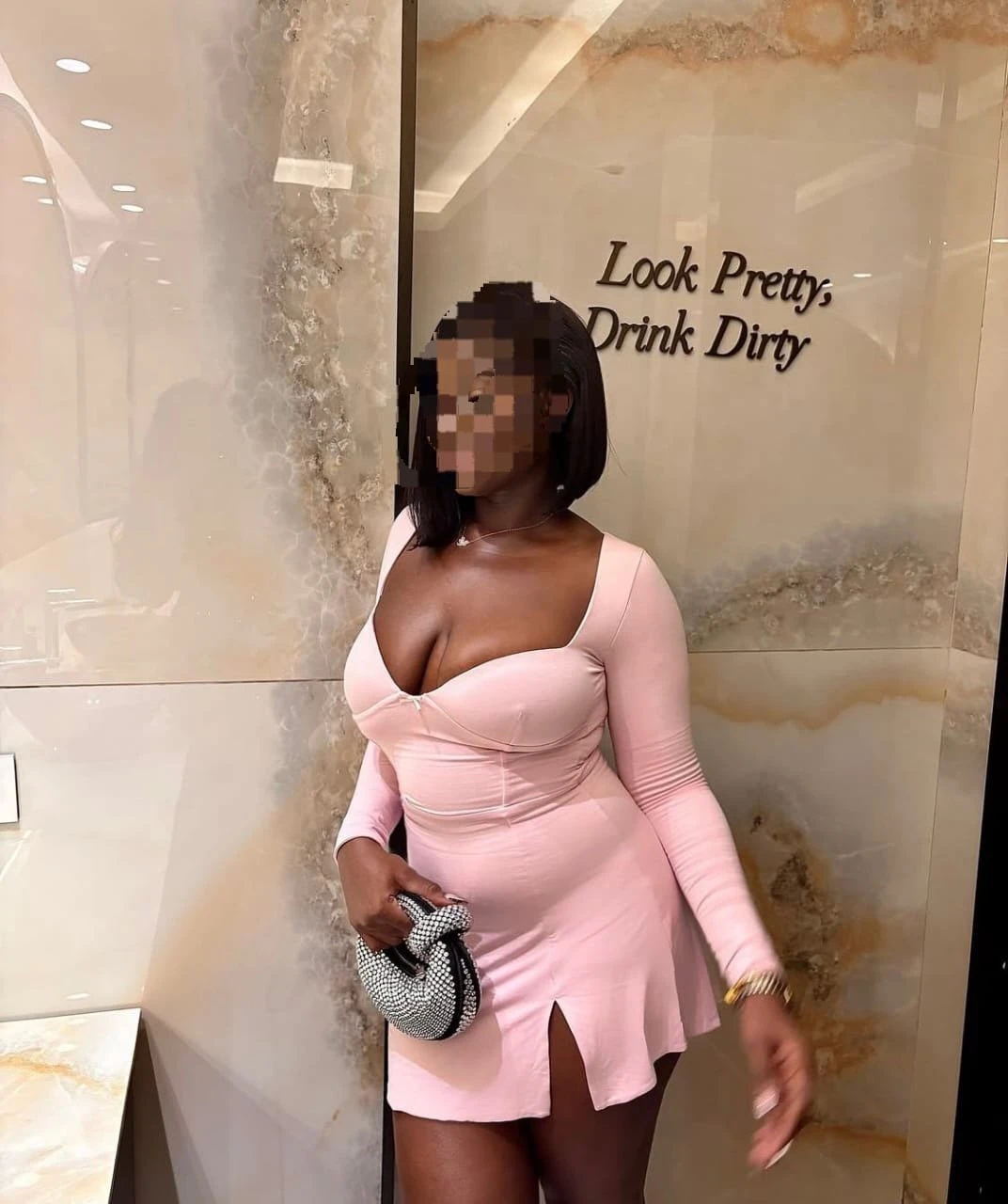 Keysha Dollz – Zambian escort in Chennai — 3 / 4