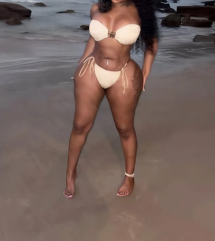 Nini – Ugandan escort in Chennai — 4 / 5