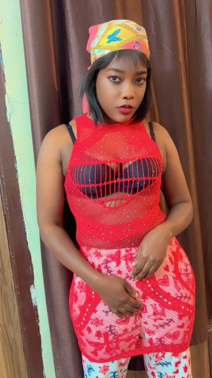 Sura – escort in Gurgaon — 6 / 8