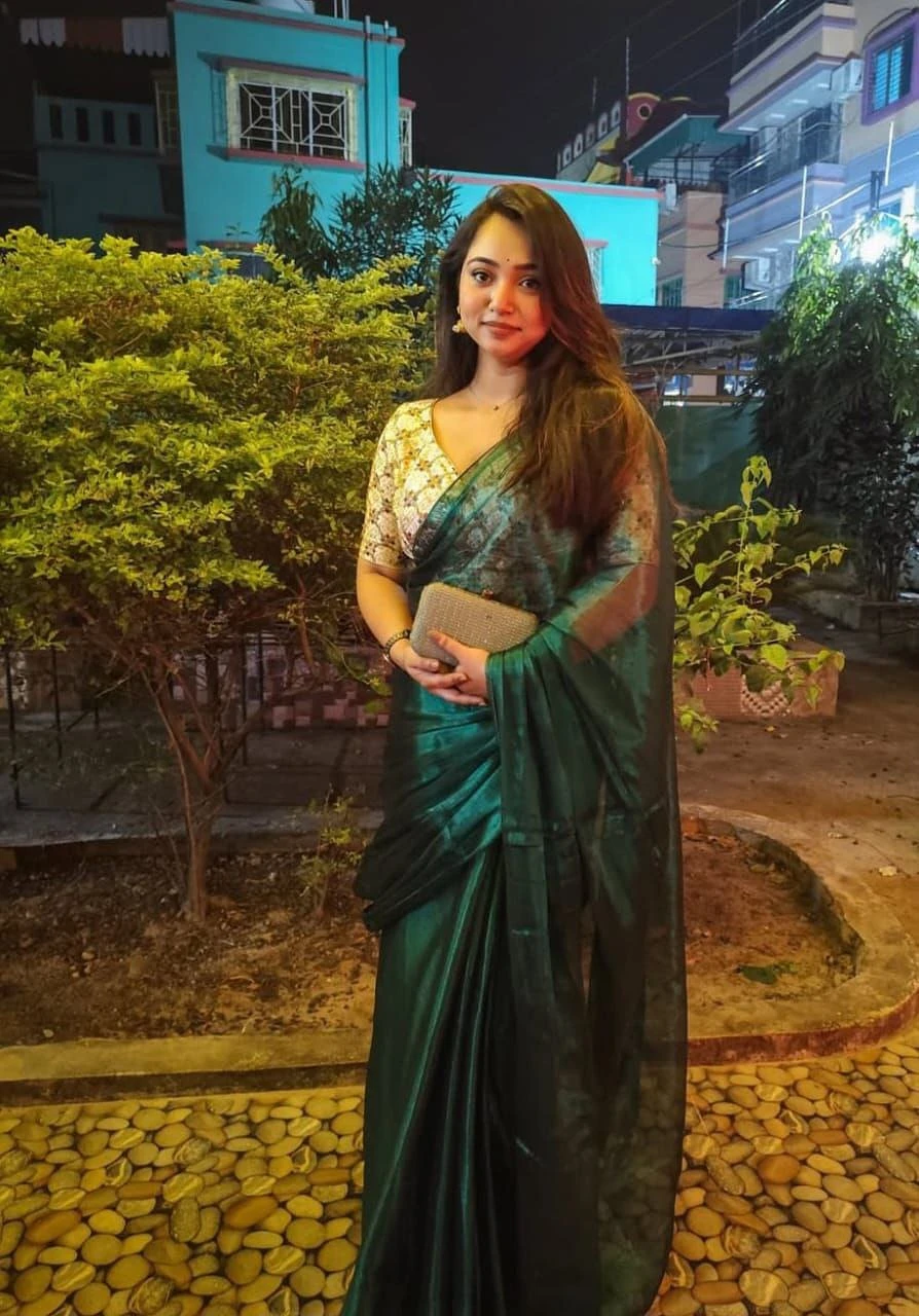 Sneha Cam show & Real meet – Indian escort in Bangalore — 2 / 5
