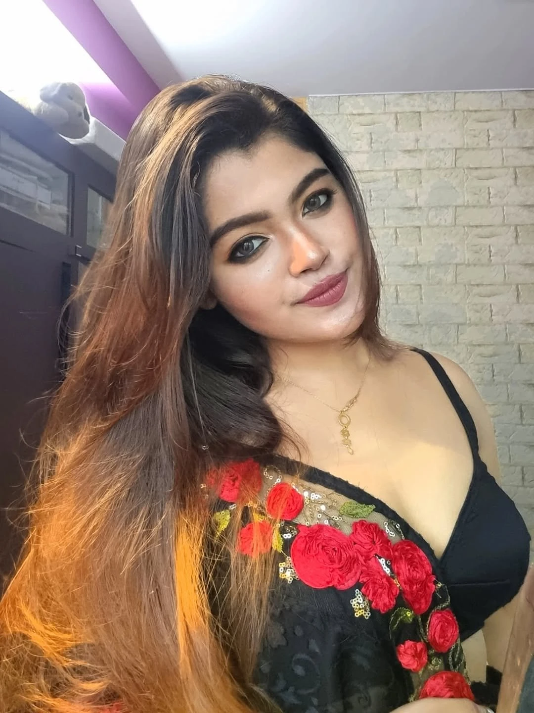 Pragati Joshi – Indian escort in Ahmedabad — 3 / 4
