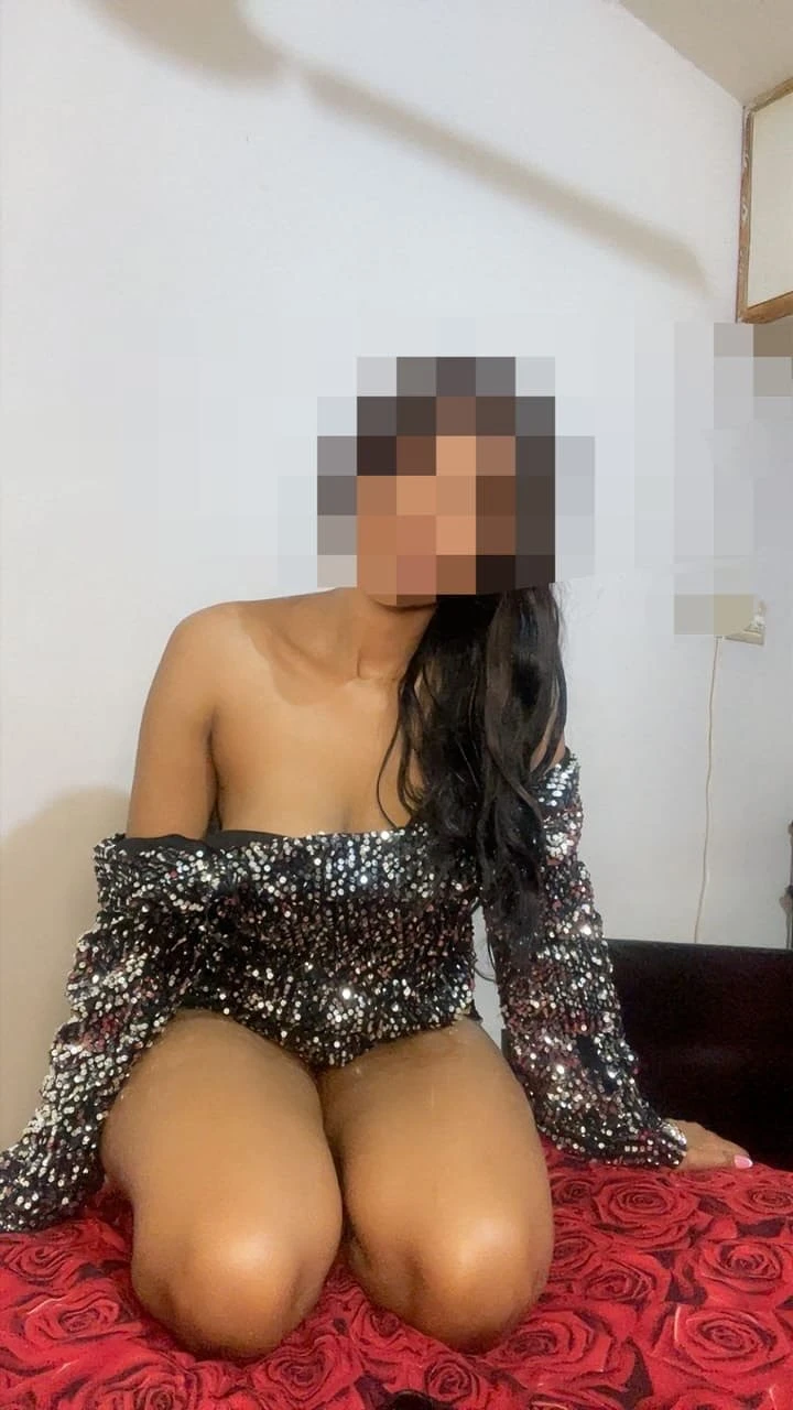 Queen of Bj, Rimming and nudecam shows – Ethiopian escort in Bangalore — 5 / 9