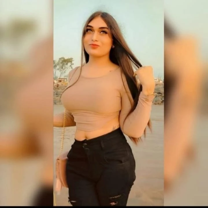 Busty Bong Alina Only for Paid Cam. 26 – Indian escort in Chennai — 6 / 11