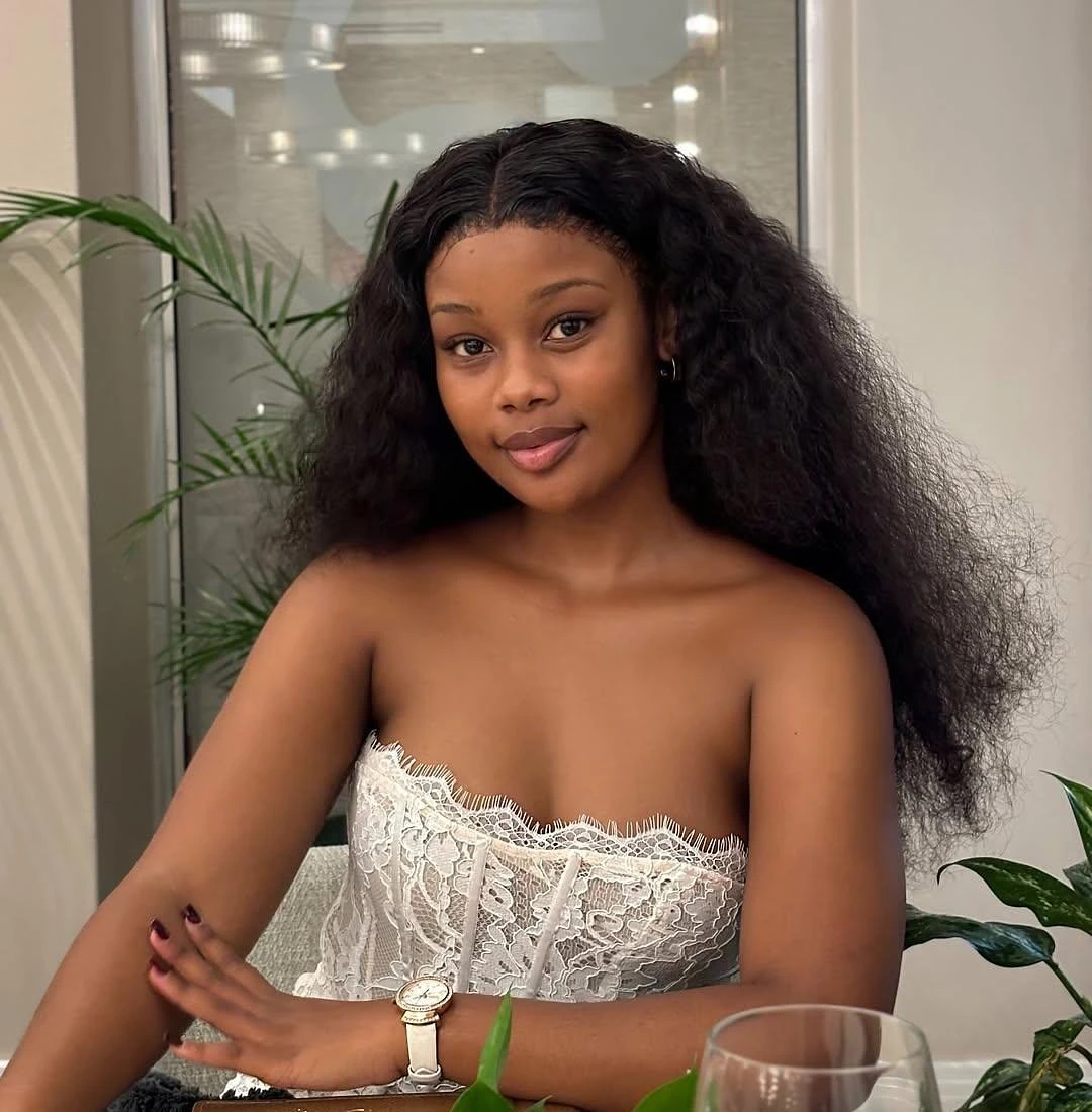 Nina, Super Hot African Queen – South African escort in Ahmedabad — 3 / 5