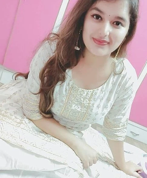 Neha – Indian escort in Dhaka — 3 / 4