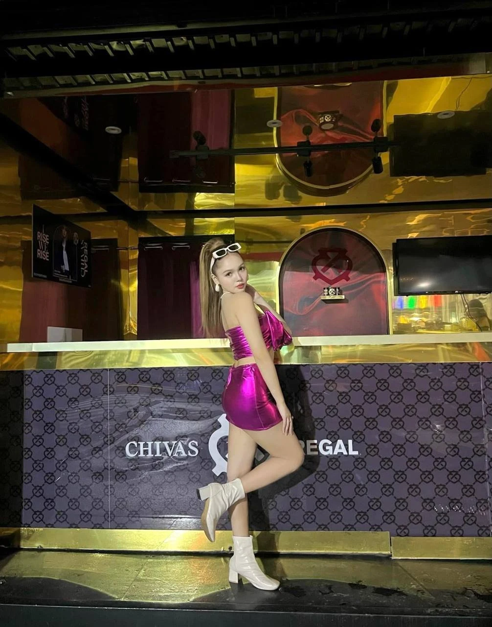Karina ( Party & Gfe ) – Filipino escort in Hong Kong — 5 / 7