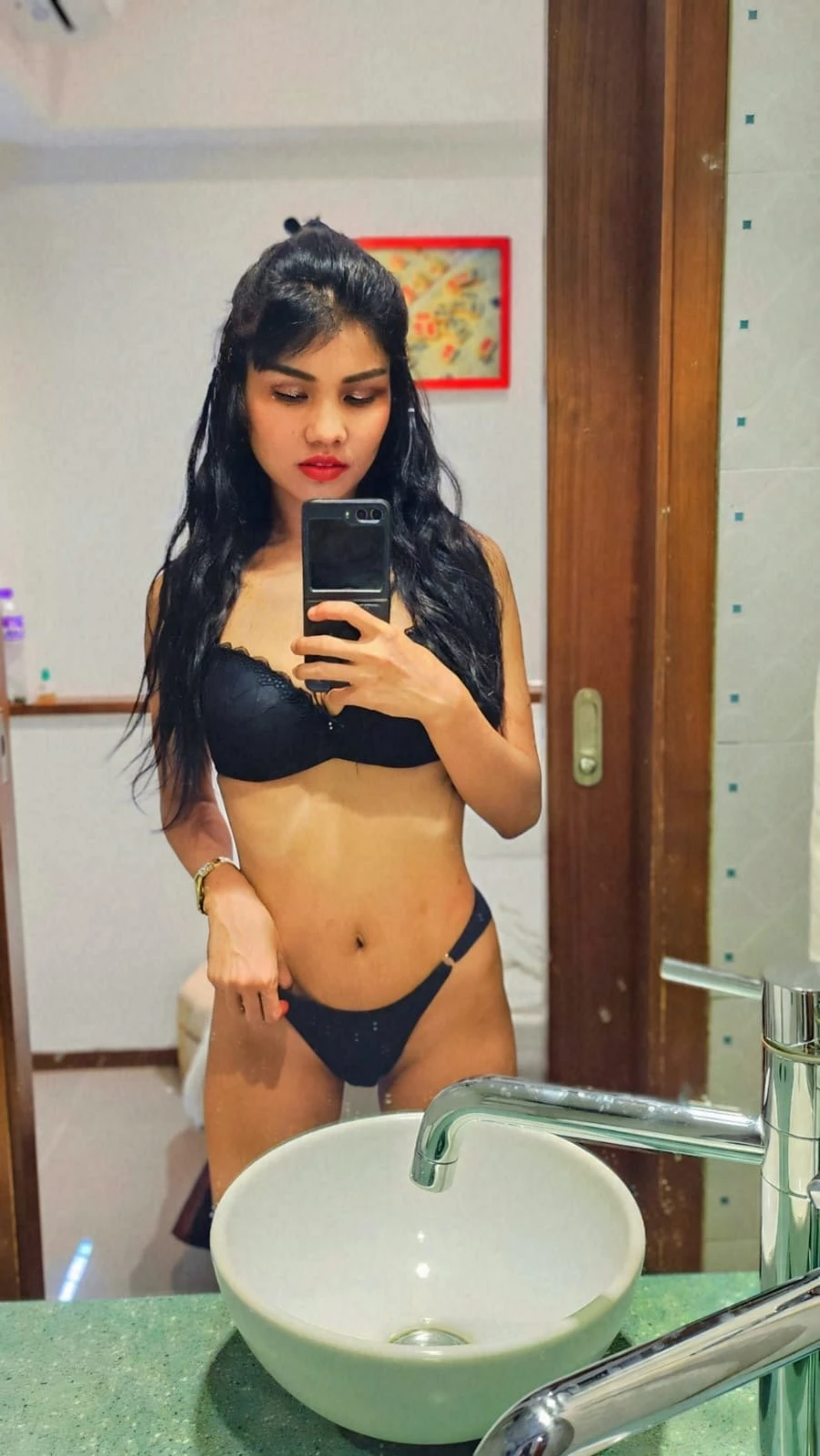 I’m back in hk Nadia PartyGirl – Indonesian escort in Hong Kong, Escort, Hong Kong