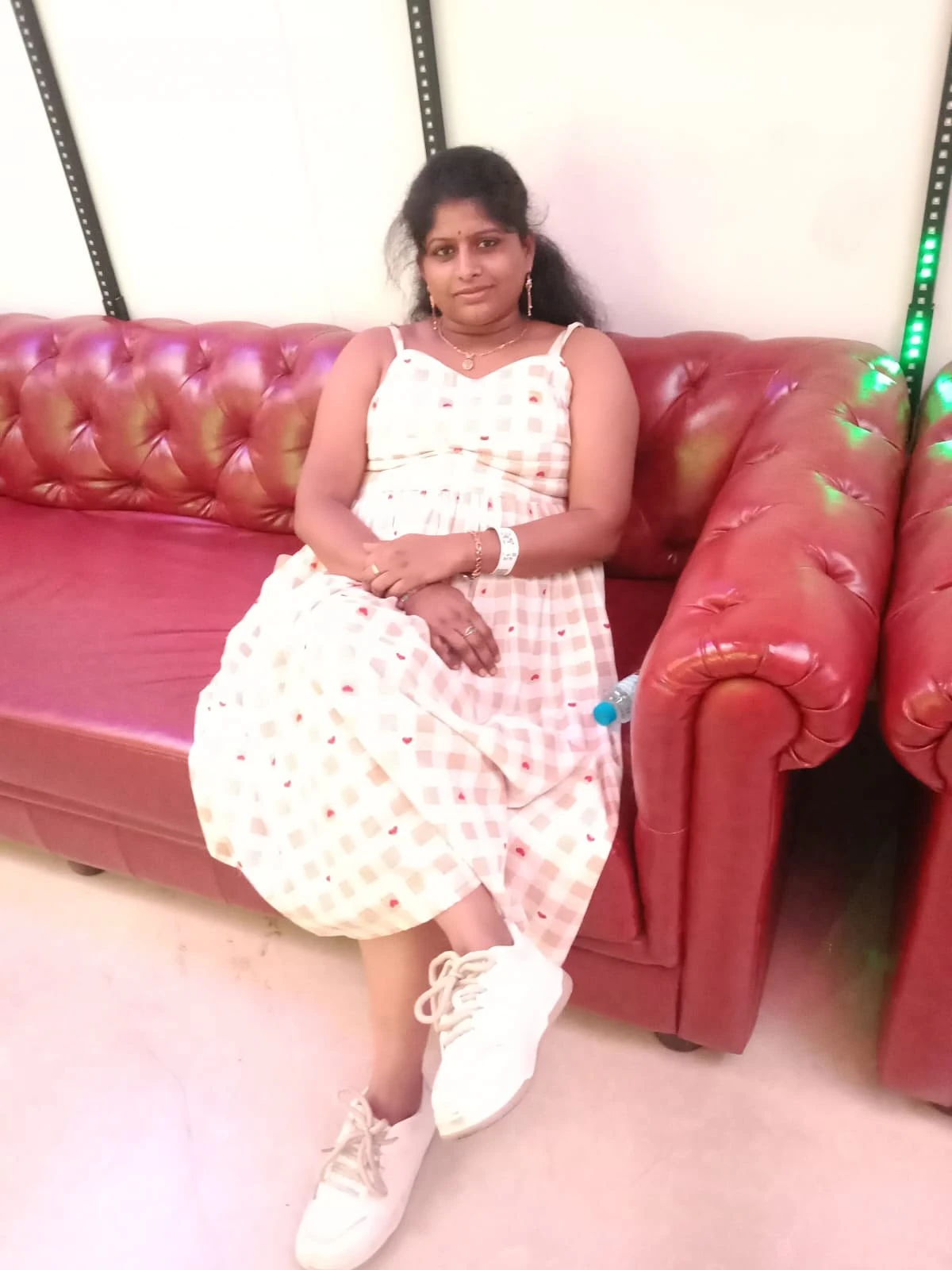 Meghna Reddy – Indian escort in Candolim, Goa — 2 / 3