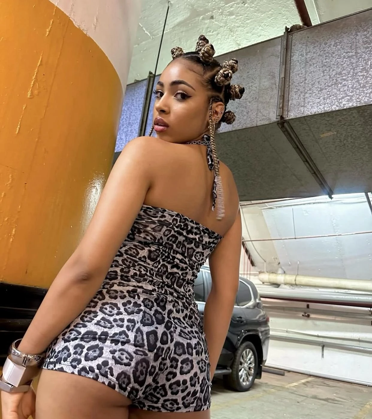 Korra – Kenyan escort in Gurgaon — 3 / 6