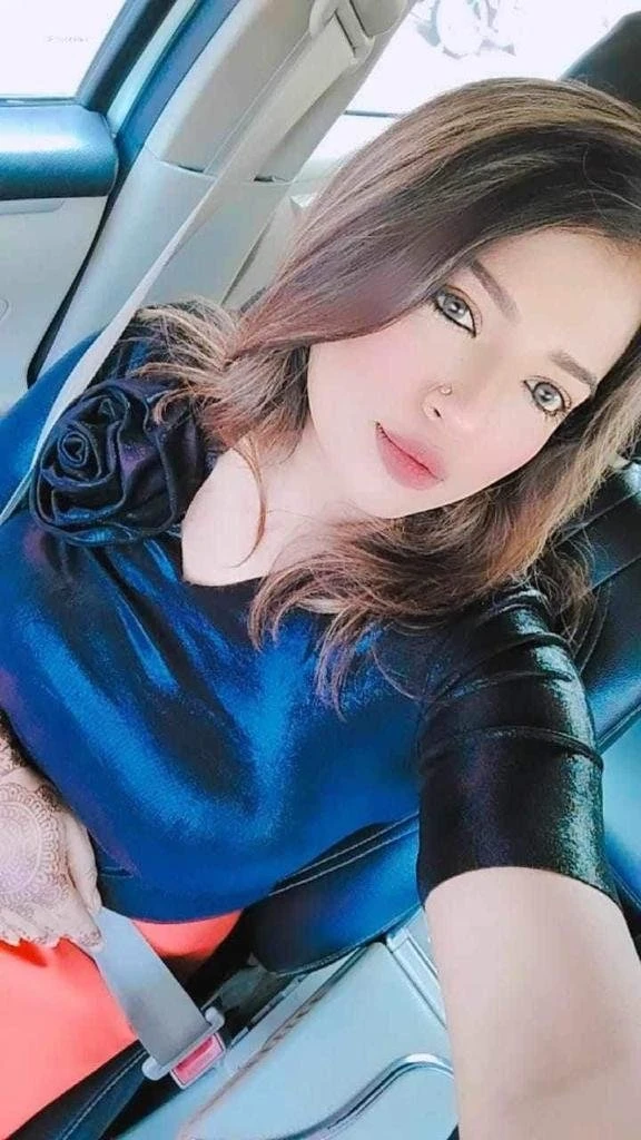 Tamil North South Russian Thai Best – Indian escort in Chennai — 3 / 5
