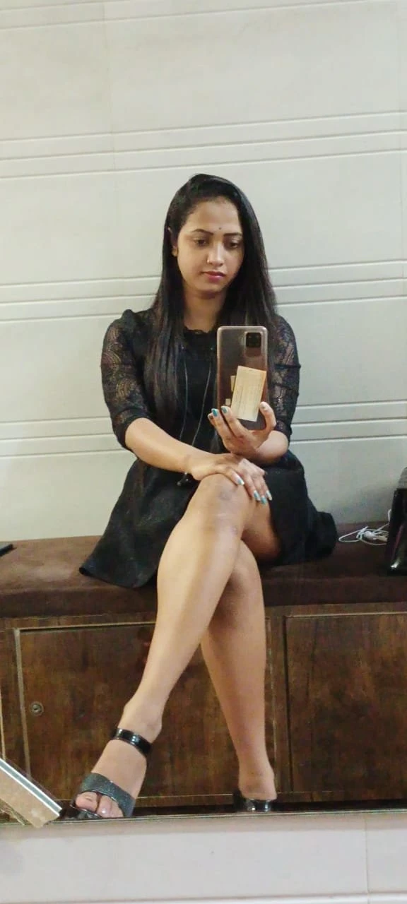 Priya – Indian escort in Bangalore — 2 / 3