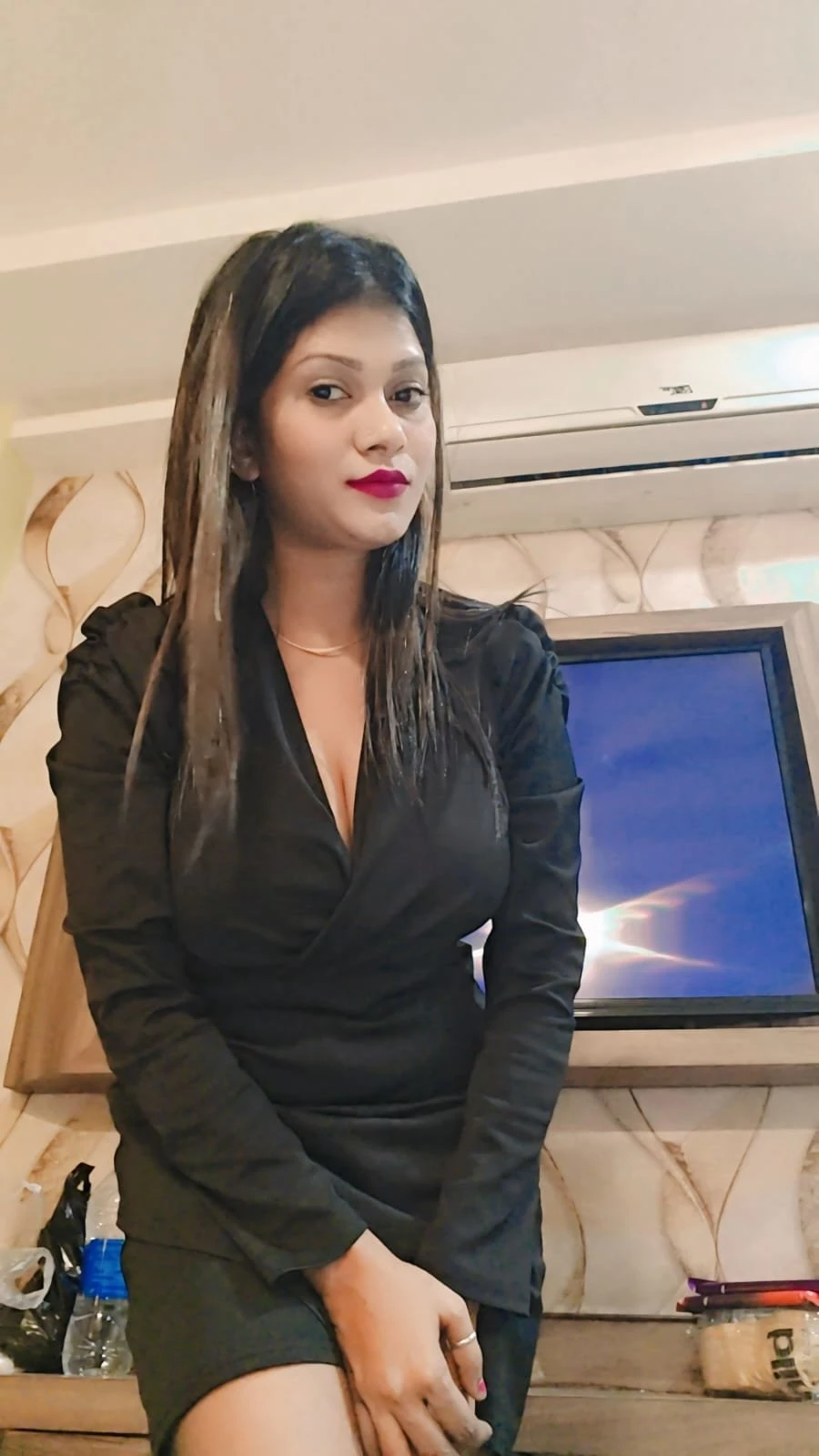 Isha – Indian escort in Bangalore — 11 / 12