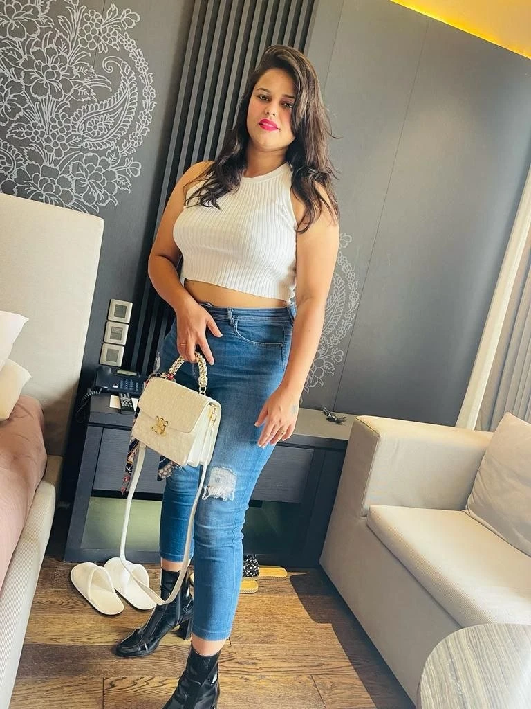 Rina – Indian escort in Gantok — 2 / 3
