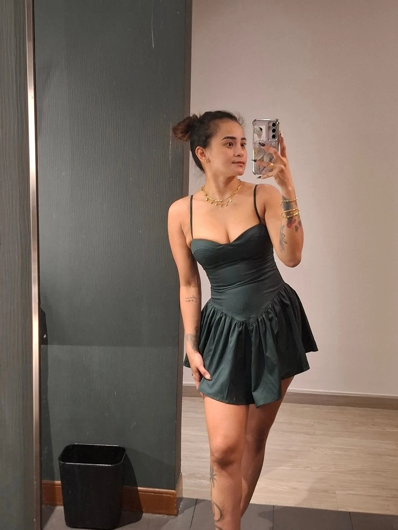 Cassy – Filipino escort in Hong Kong — 5 / 11