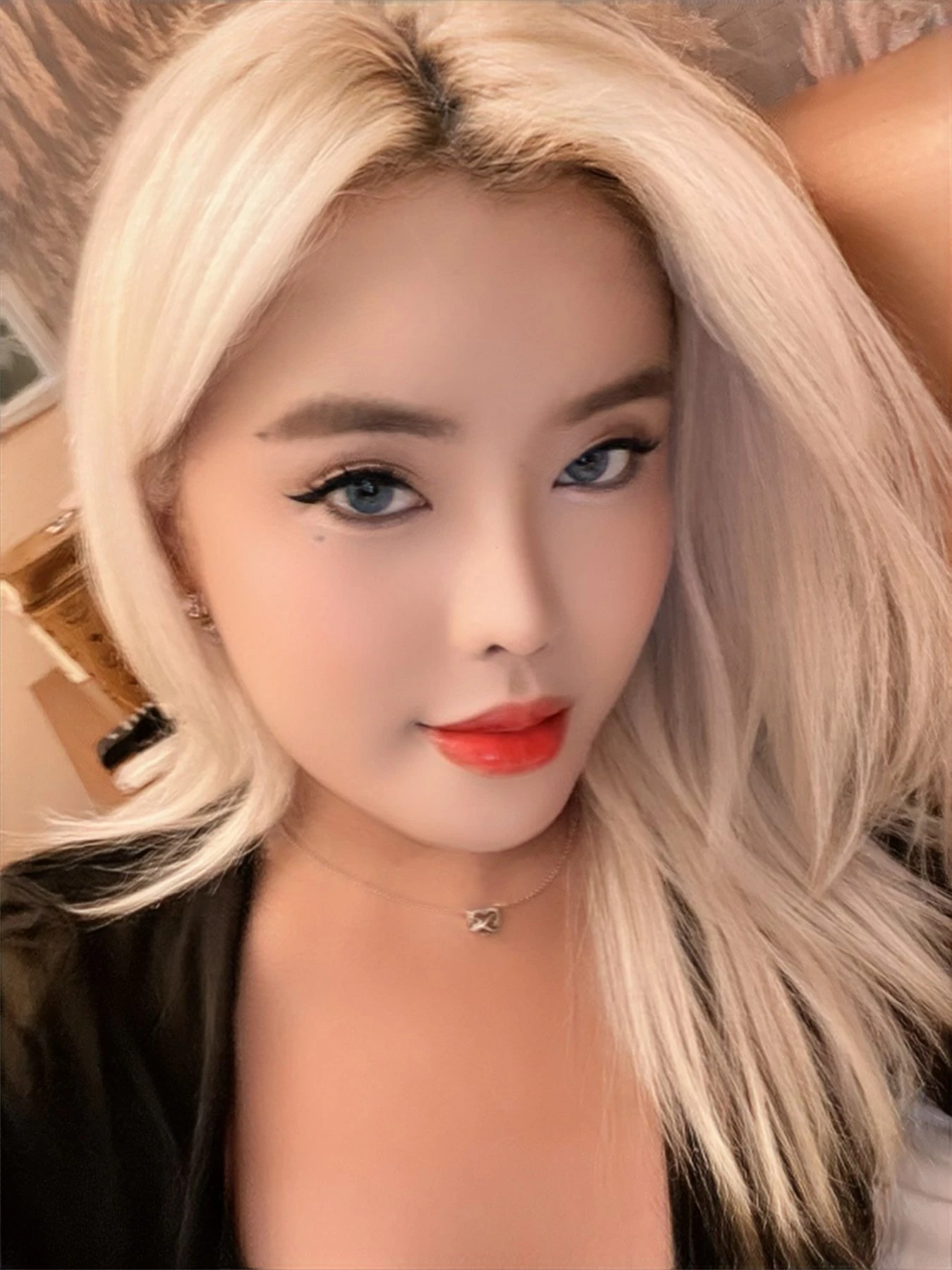 Karen party girl – South Korean escort in Hong Kong — 4 / 6