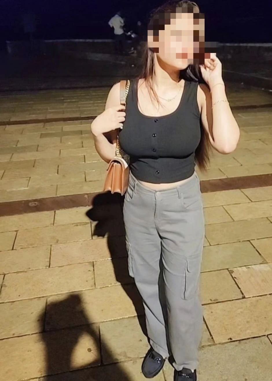 Sofiya meet and Cam Show – Indian escort in Bangalore — 2 / 3