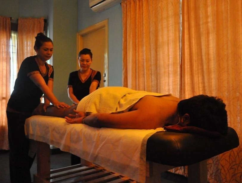 Saniya – masseuse in Aurangabad — 2 / 3
