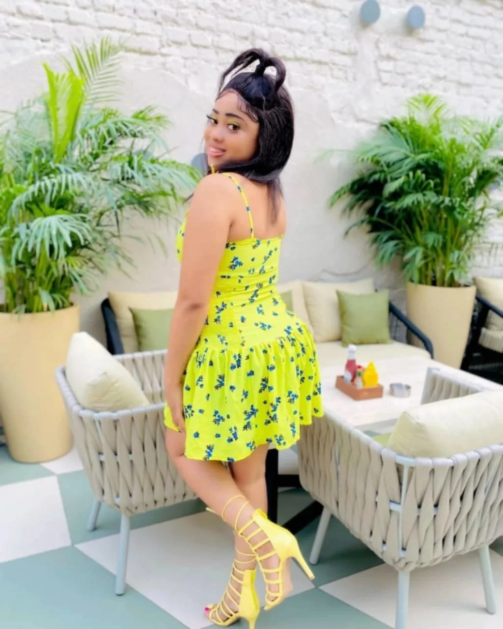 Smiles – South African escort in Chandigarh — 1 / 4