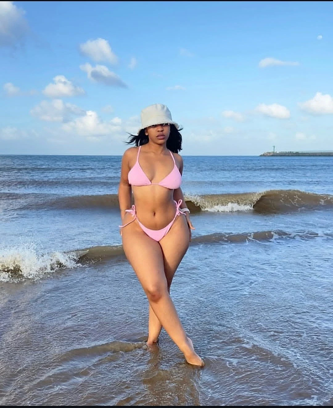 Vion – South African escort in Ahmedabad — 5 / 8