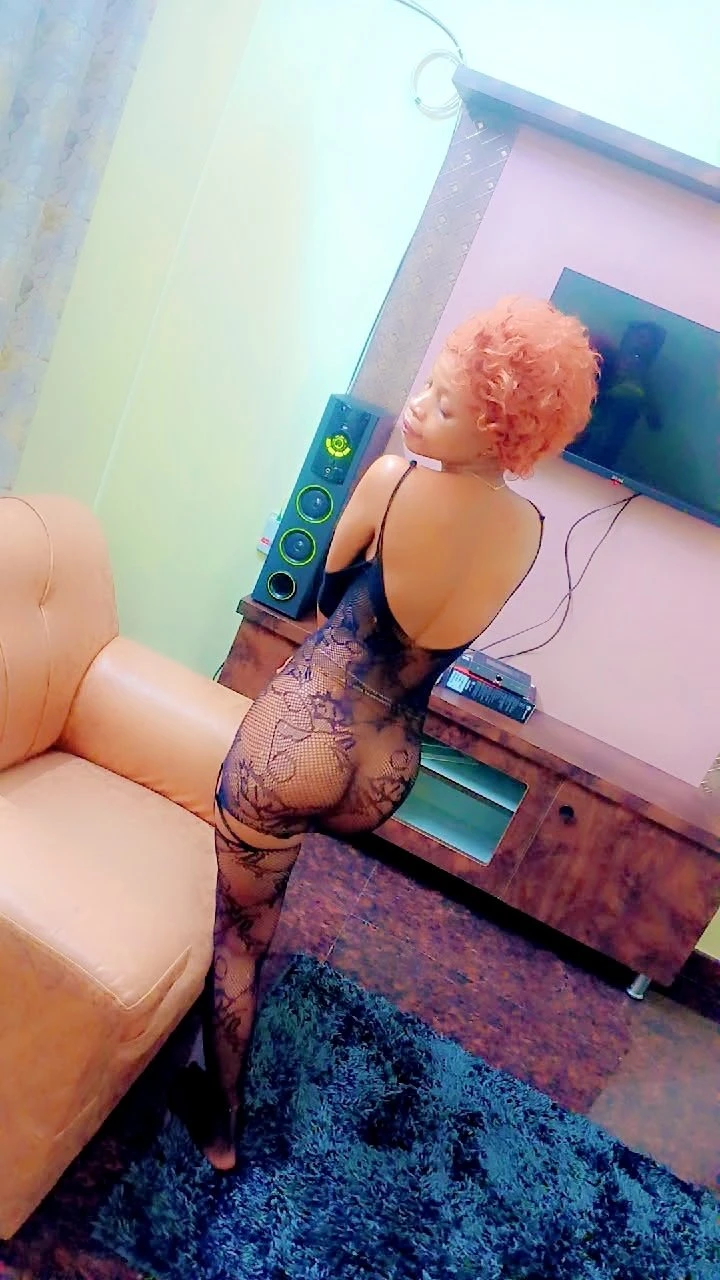 Diva – South African escort in Bangalore — 5 / 10