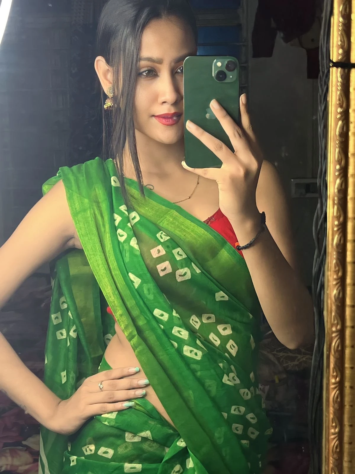 Sandhya Goel – Indian escort in Bangalore — 3 / 6