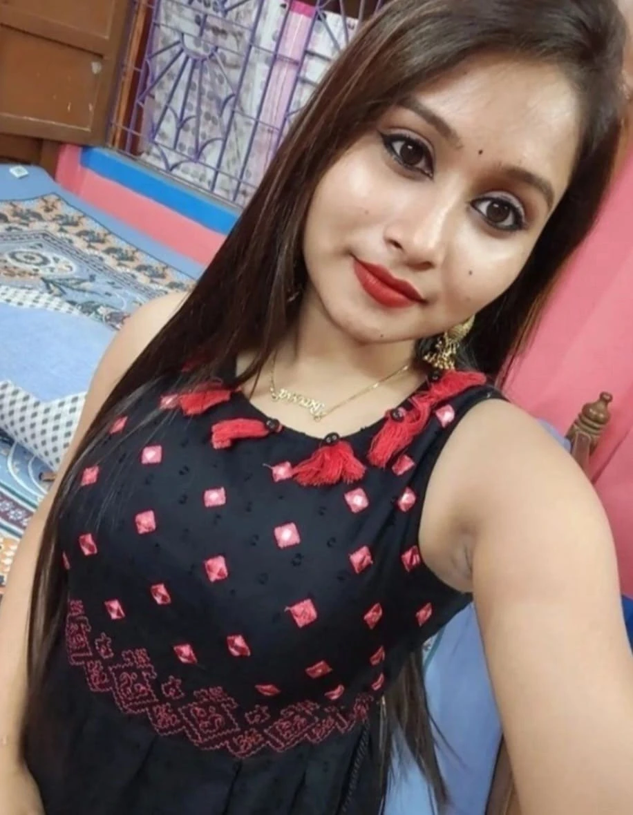 Kavya – Indian escort in Bangalore — 2 / 5
