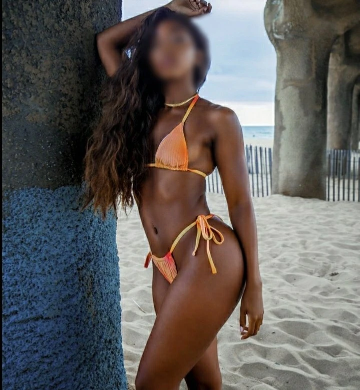 Chloe camshows only – escort in Bangalore — 3 / 5