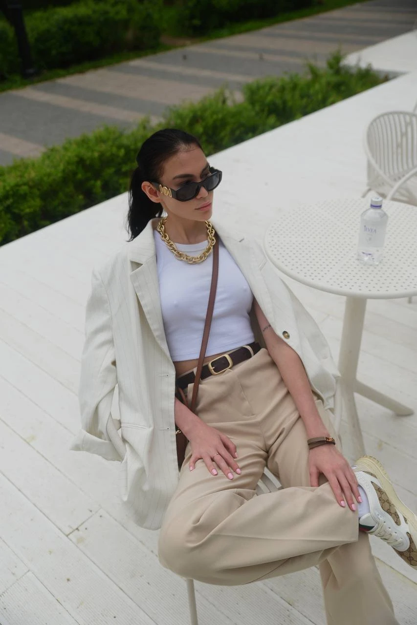 Roxy Love – Russian escort in Hong Kong — 3 / 11