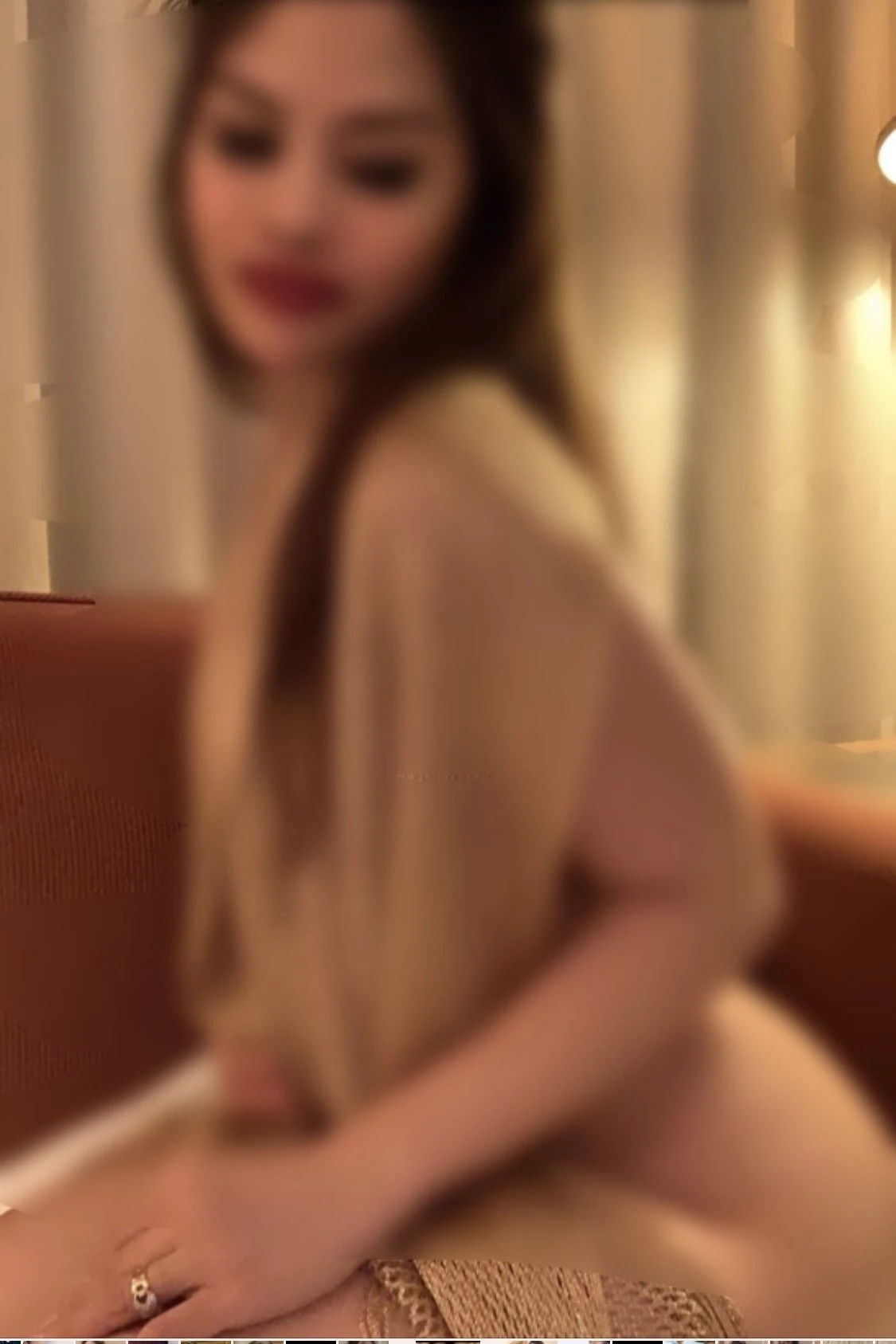 Ava on OFFER’s SUPERB Videocall – Filipino escort in Hong Kong — 8 / 12