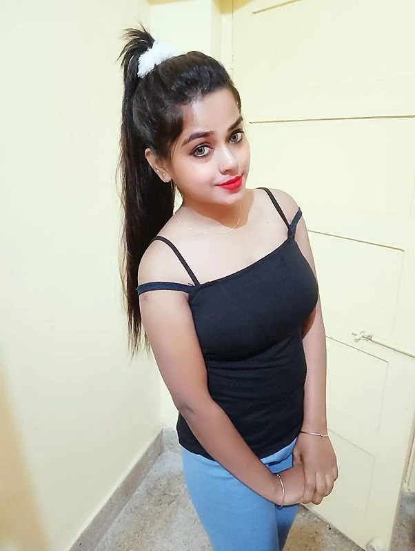 Runal ESCORT IN AHMEDABAD – Indian escort in Ahmedabad — 2 / 4
