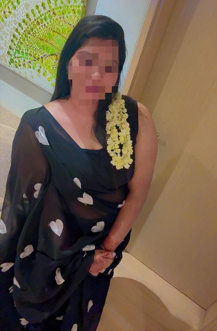Malni – Indian escort in Chennai — 12 / 13