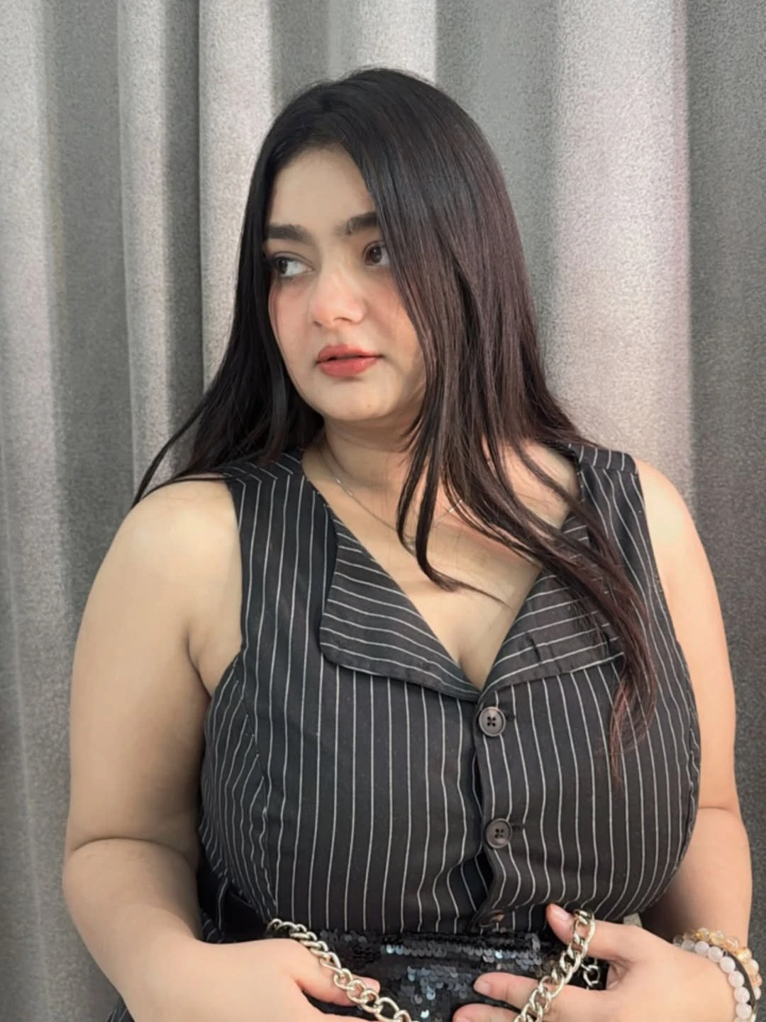 Kinjal Dave – Indian escort in Ahmedabad — 1 / 7