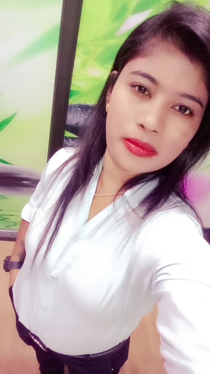 Sakshi꧁🦋🦋 Cam & Real Session 🦋 – Indian escort in Chennai — 1 / 4