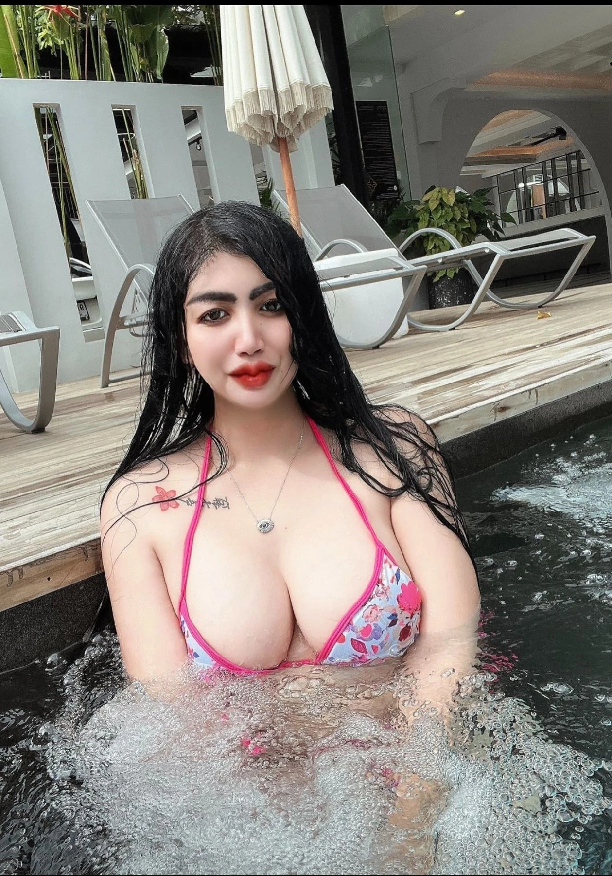Jasmine – Emirian escort in Gurgaon — 4 / 8