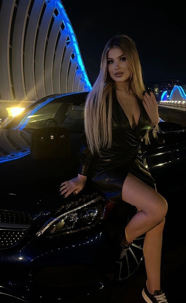 Celine Cum Guzzler – Russian escort in Hong Kong — 8 / 10