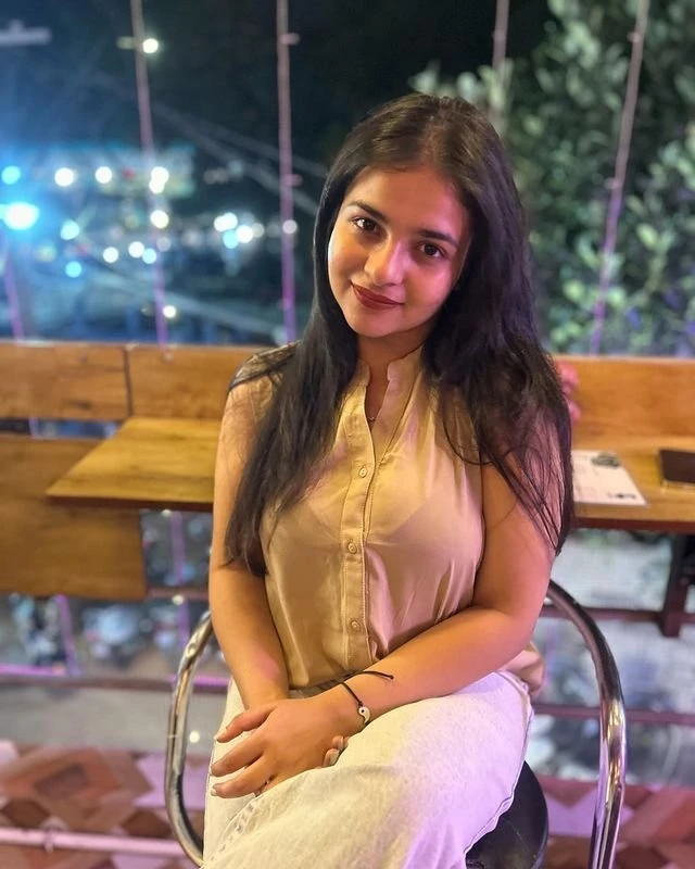 Swati – Indian escort in Bangalore — 2 / 3