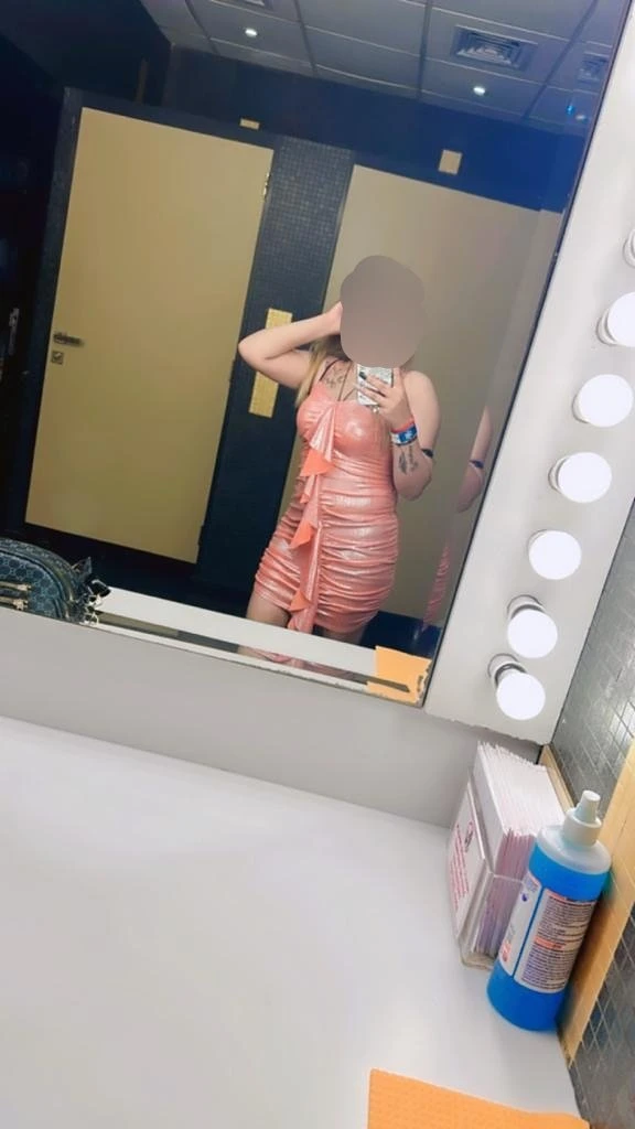 Shreya Cam Show and Real Meeting – Indian escort in Bangalore — 2 / 4