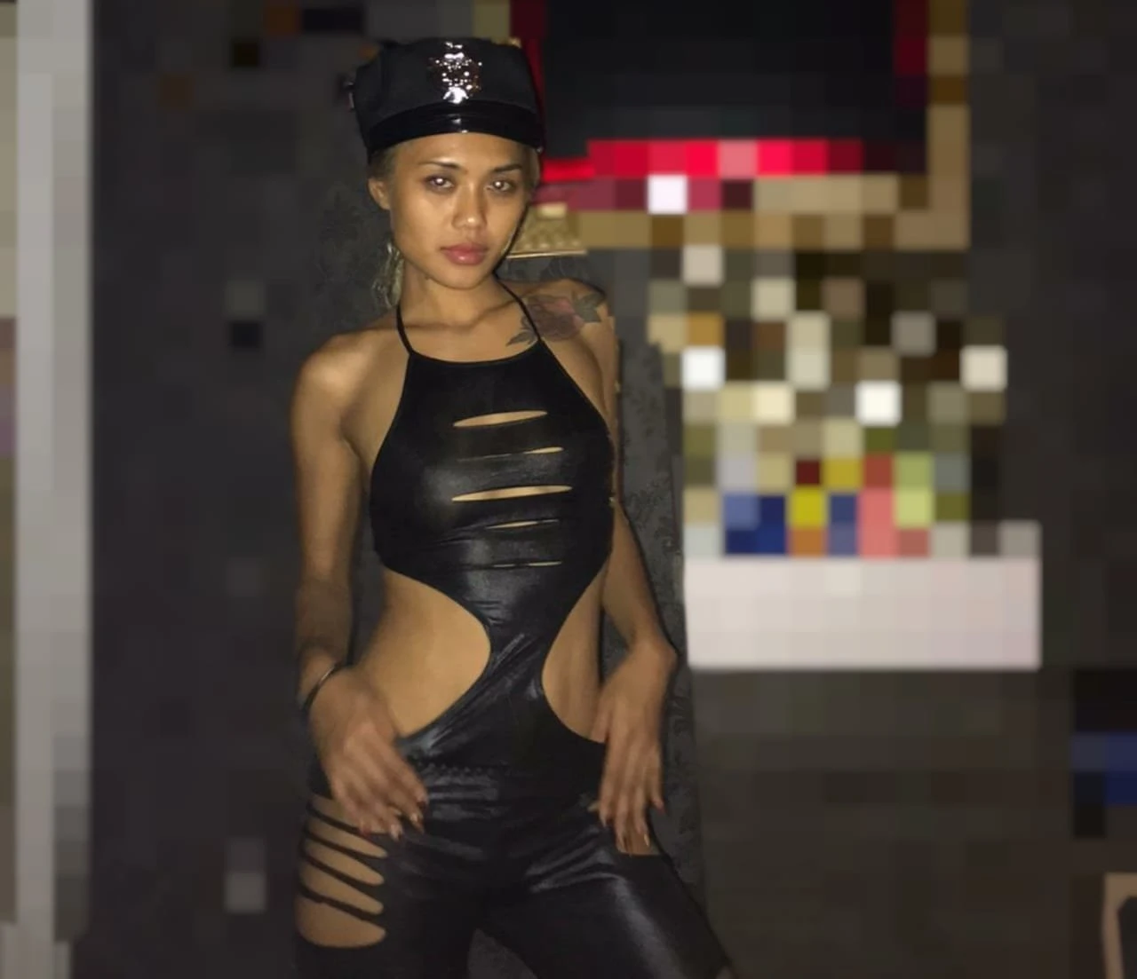 Yan – Indonesian escort in Hong Kong — 2 / 5