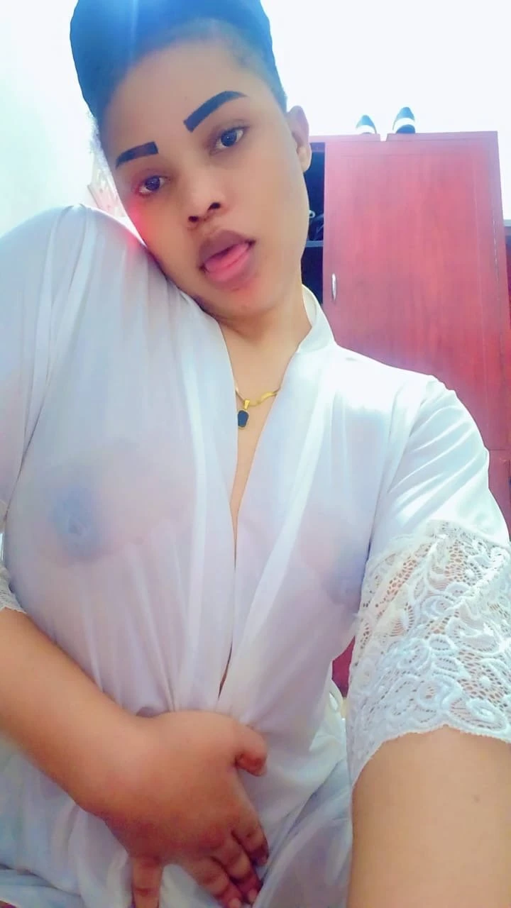 Full Service Rounder Julia With Yummy As – Algerian escort in Chennai — 1 / 6
