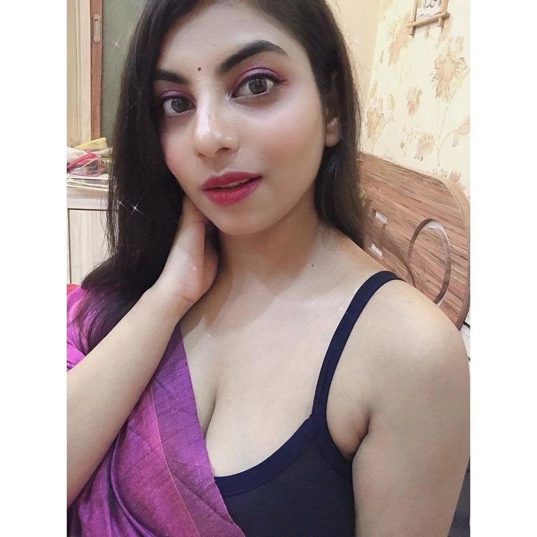 Lisana Priya – Indian escort in Bangalore — 9 / 12