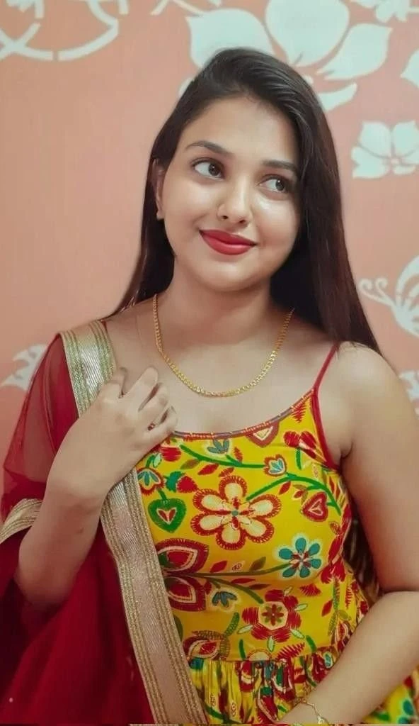 Taniya Sharma Hand to Hand Payment – Indian escort in Chandigarh — 2 / 4